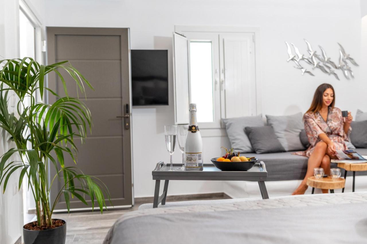 El_Puerto Luxury Port Suites Naxos City Bagian luar foto