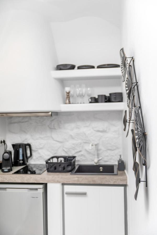 El_Puerto Luxury Port Suites Naxos City Bagian luar foto